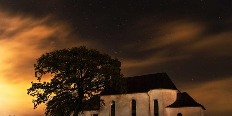 工业废水长距离输送难题如何破解？巴尔齐大口径HDPE实壁管对比传统钢管的卓越解决方案