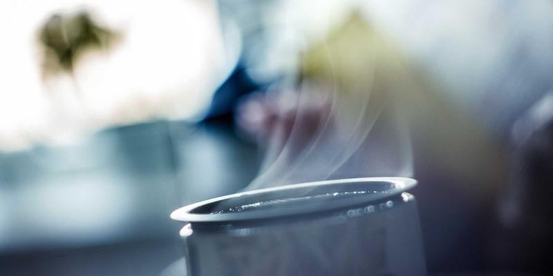 工业材料选型指南：巴尔齐耐腐蚀化工管在特定酸碱介质输送中的关键作用与安全评估