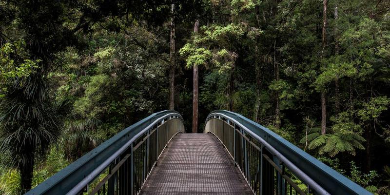 巴尔齐管材：卓越性能与创新材料在钢管与PVC管领域的融合优势